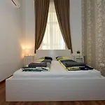 Budapest Grand 3br Lejlighed *