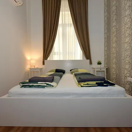 Budapest Grand 3br Апартаменты