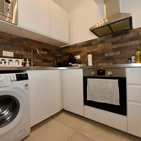 Budapest Grand 3br Pusztavacs