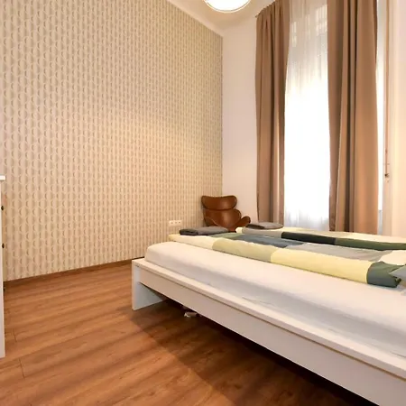 Budapest Grand 3br Pusztavacs