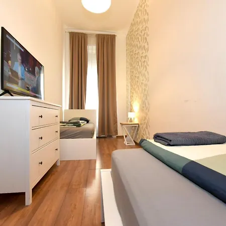 Апартаменты Budapest Grand 3br