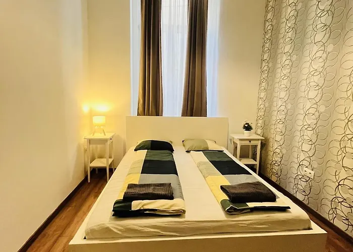 Budapest Grand 3br Апартаменты *