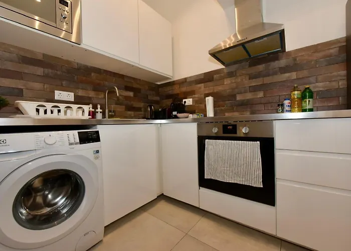 Budapest Grand 3br Pusztavacs