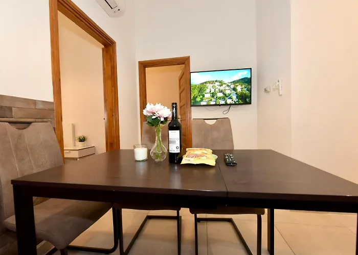 Budapest Grand 3br * Pusztavacs