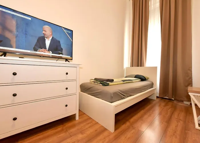 Budapest Grand 3br * Pusztavacs
