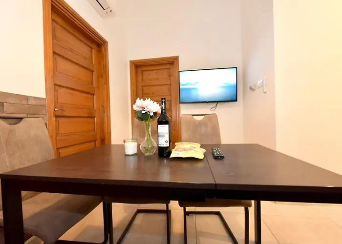 Budapest Grand 3br *